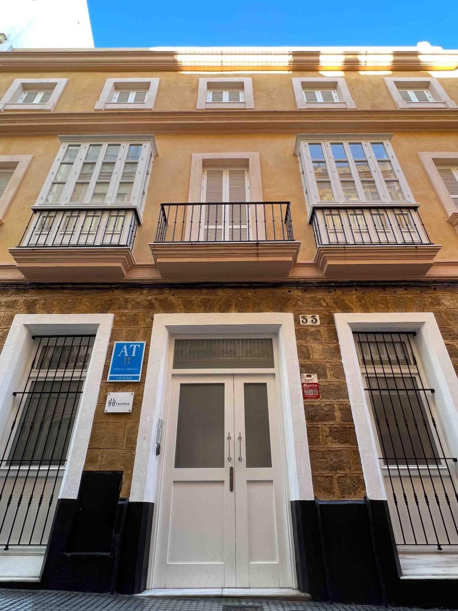 Apartamentos La Tahona Cadiz Ngoại thất bức ảnh