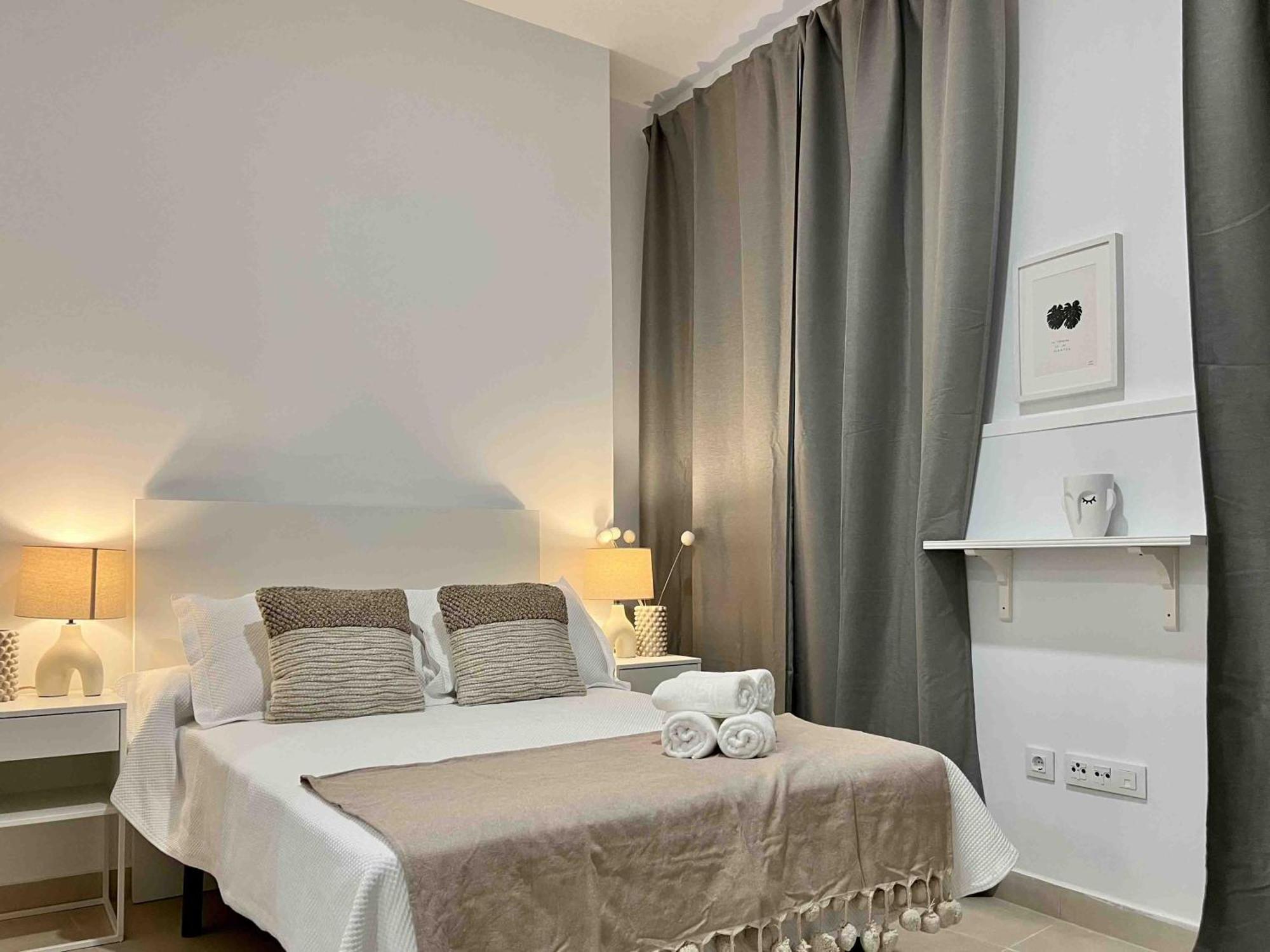 Apartamentos La Tahona Cadiz Ngoại thất bức ảnh
